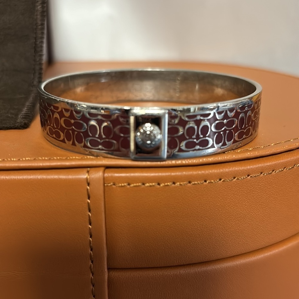 COACH Bangle Bracelet dark red/maroon Signature C Silver Tone Luxury - Picture 2 of 5